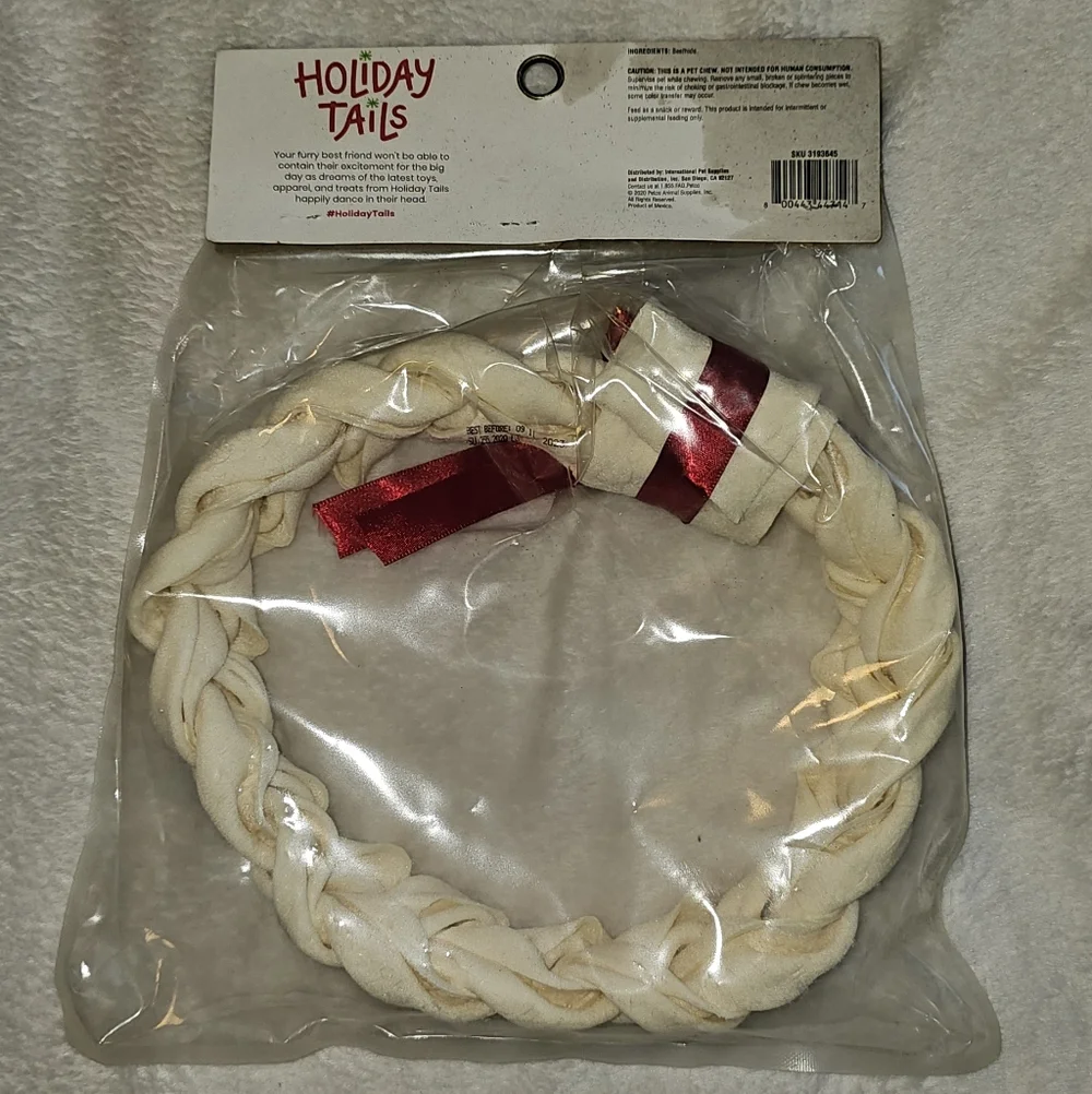 Braided Rawhide Wreath Dog Toy - White
